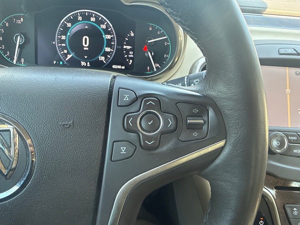 2015 Buick Lacrosse Image 13