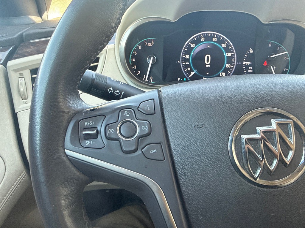 2015 Buick Lacrosse Image 14