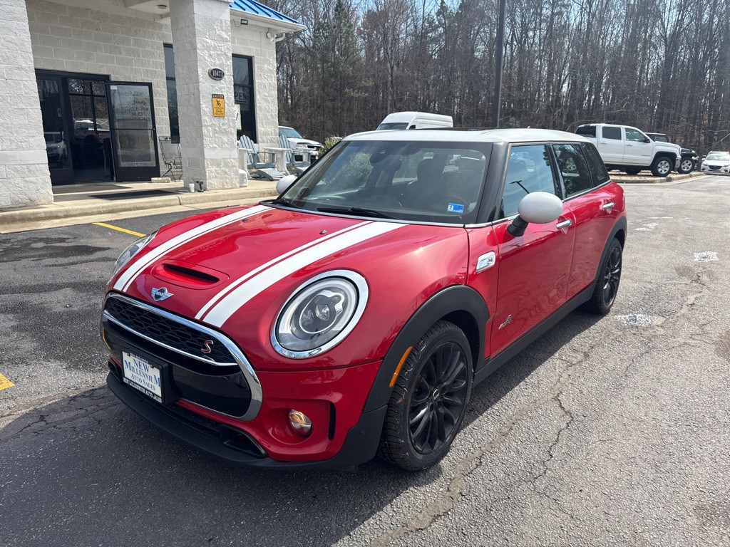 2019 MINI Cooper Image 1