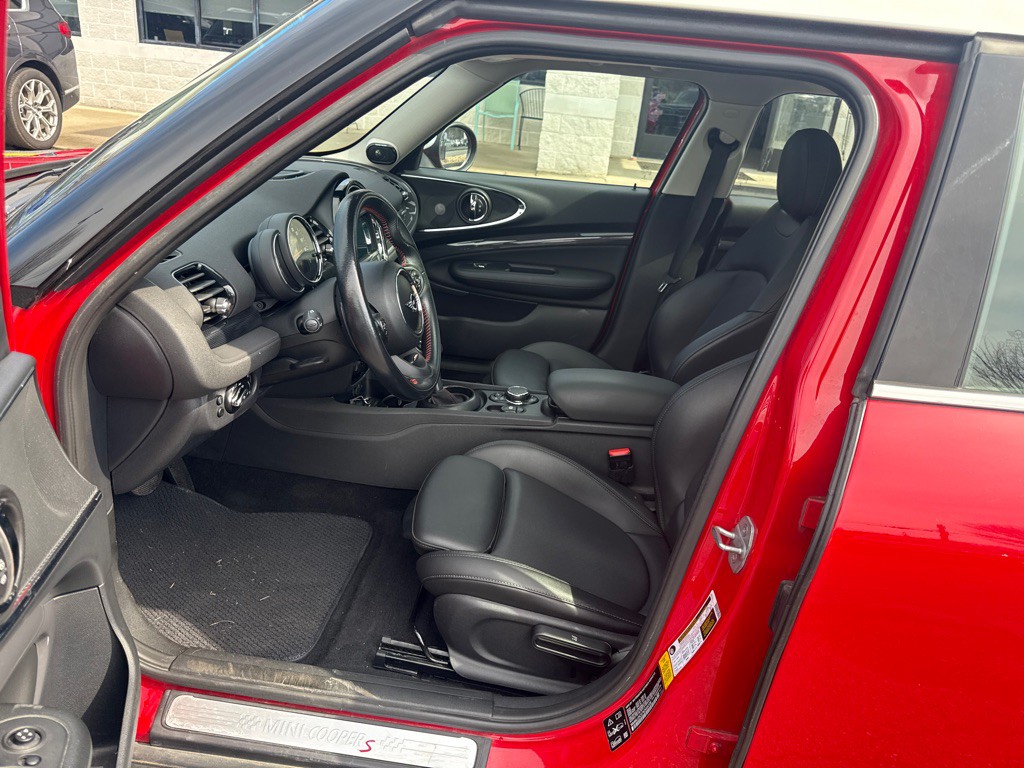 2019 MINI Cooper Image 8