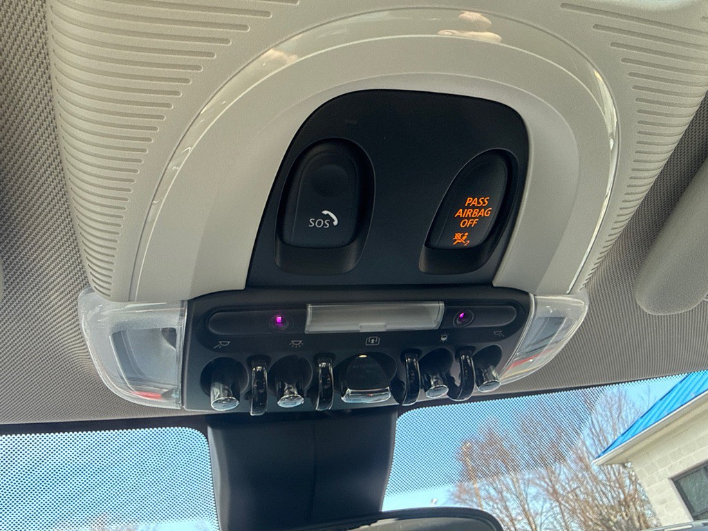 2019 MINI Cooper Image 16