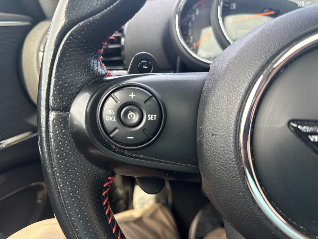 2019 MINI Cooper Image 18