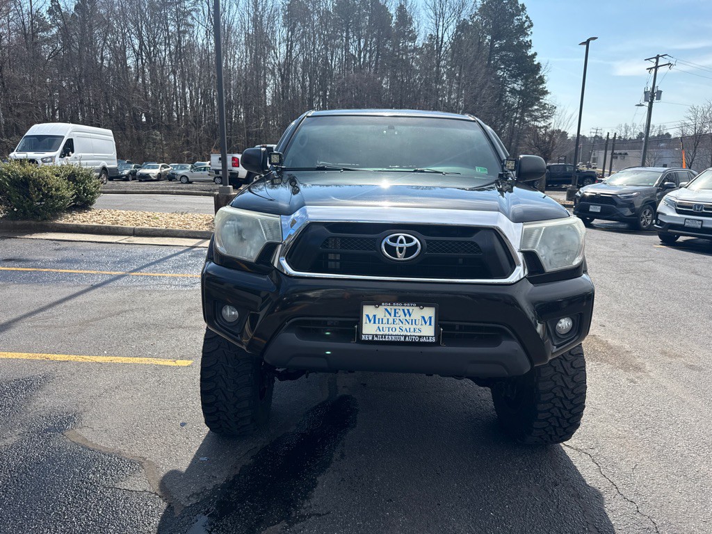2015 Toyota Tacoma Image 3