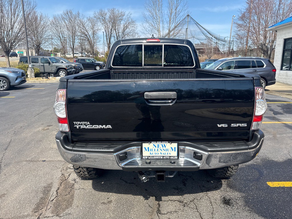 2015 Toyota Tacoma Image 5