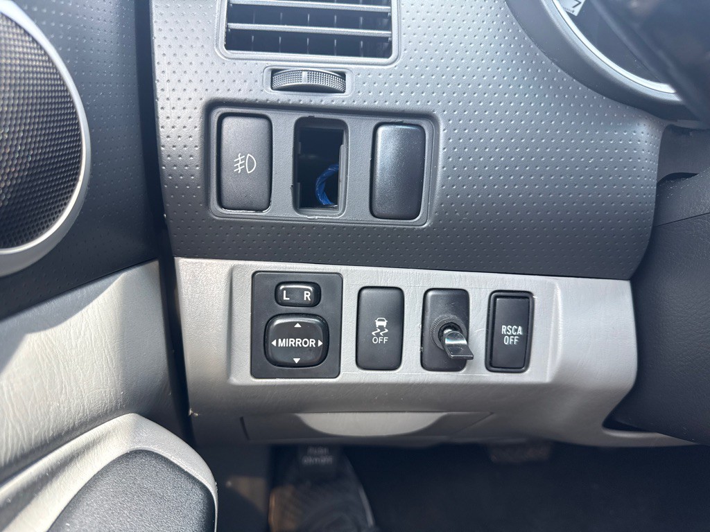 2015 Toyota Tacoma Image 13