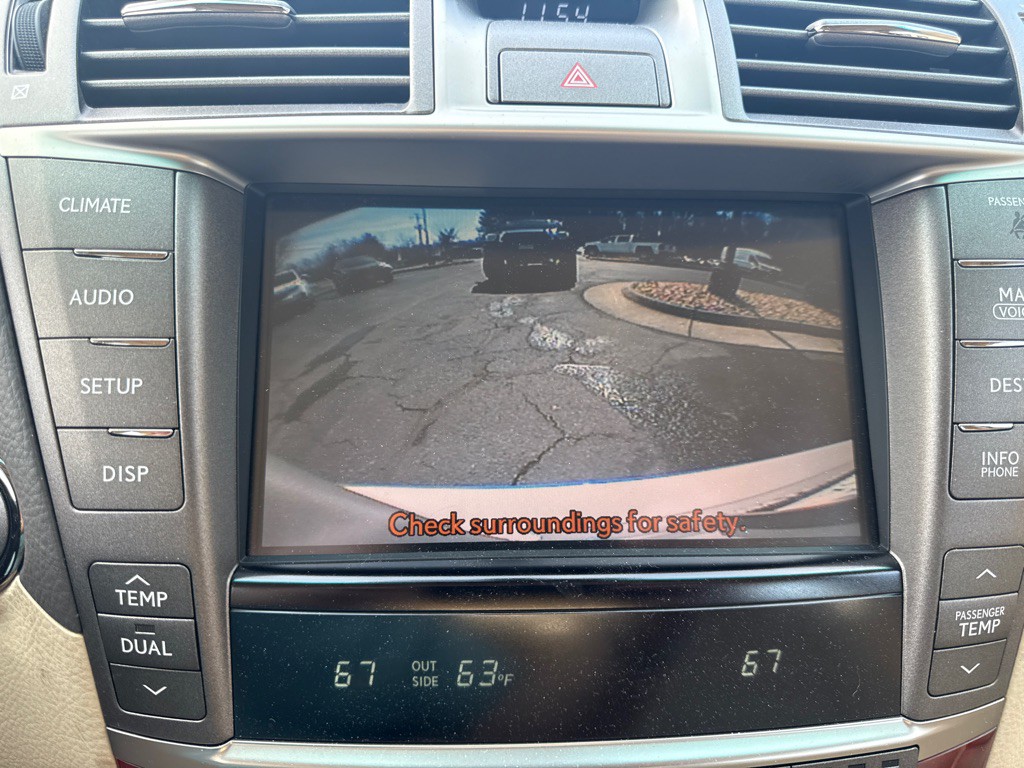 2012 Lexus LS Image 13