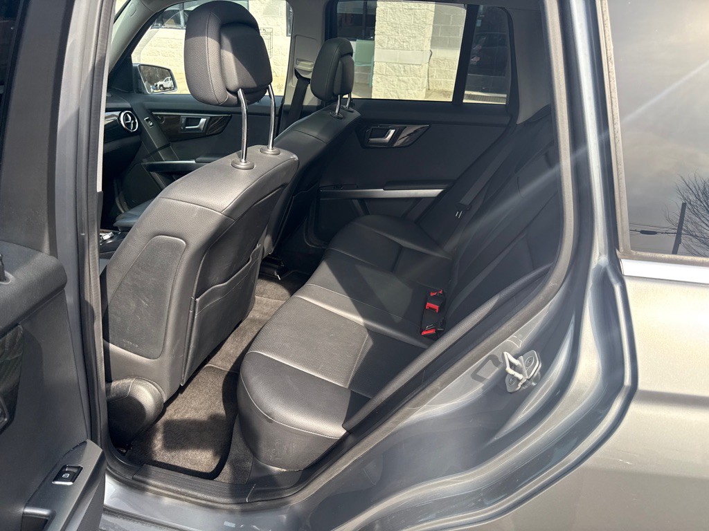 2015 Mercedes-Benz GLK-Class Image 9