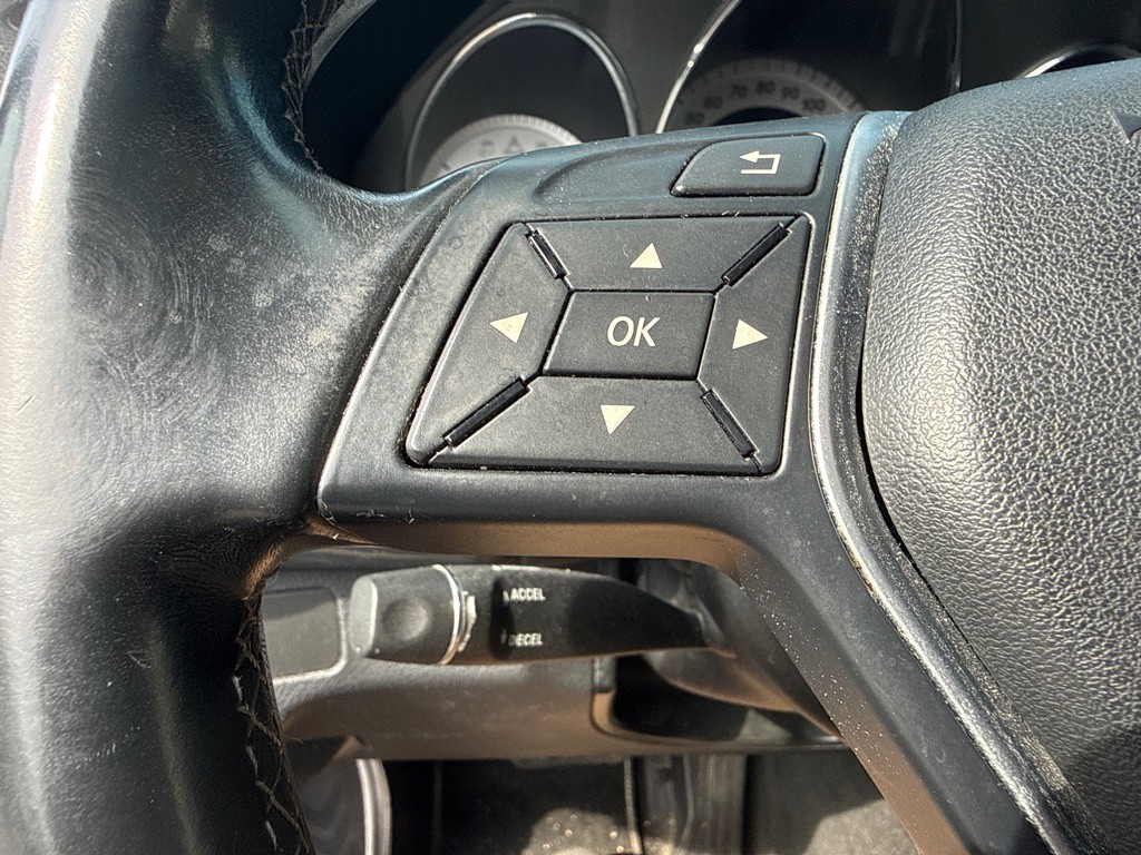 2015 Mercedes-Benz GLK-Class Image 15