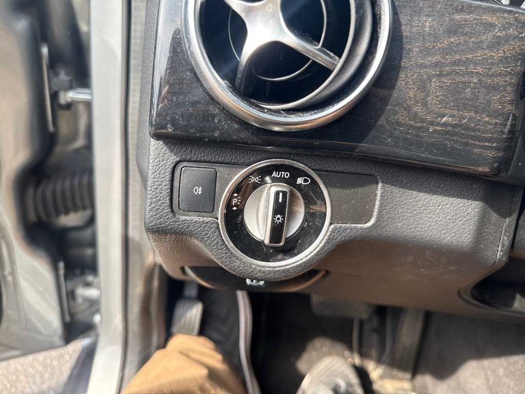 2015 Mercedes-Benz GLK-Class Image 16