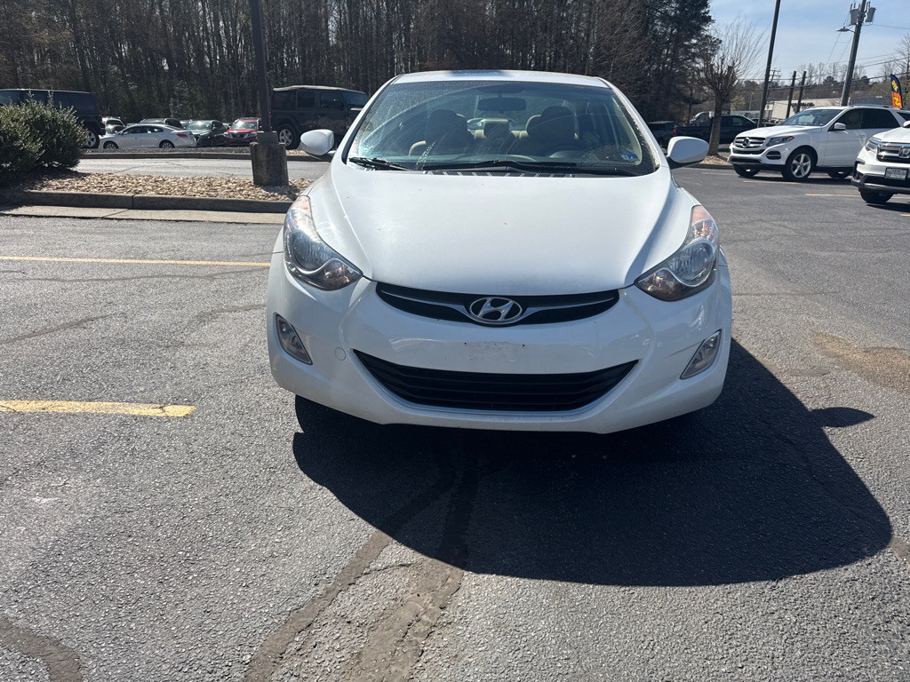 2013 Hyundai Elantra Image 3