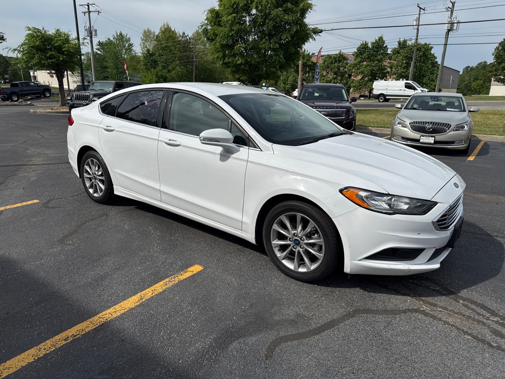 2017 Ford Fusion Image 4