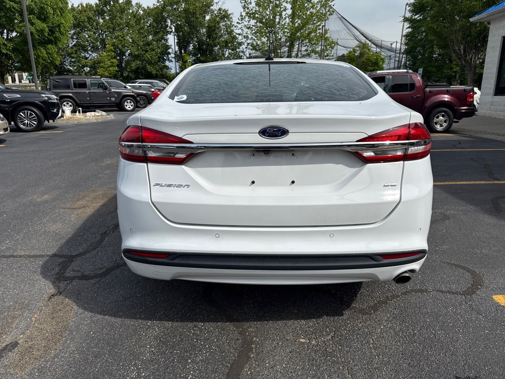 2017 Ford Fusion Image 5