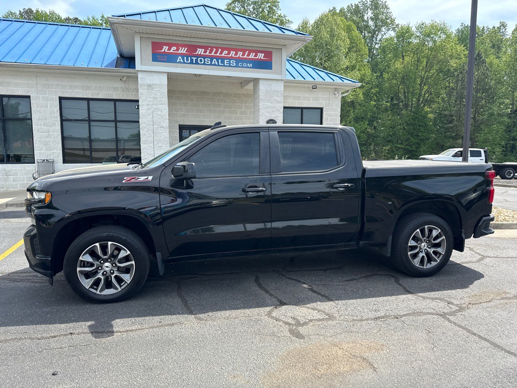 2019 Chevrolet Silverado 1500 Image 2