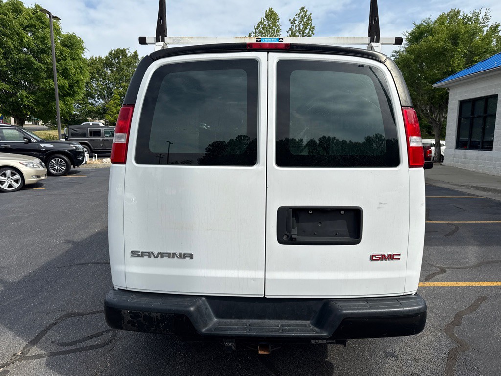 2020 GMC Savana Image 5