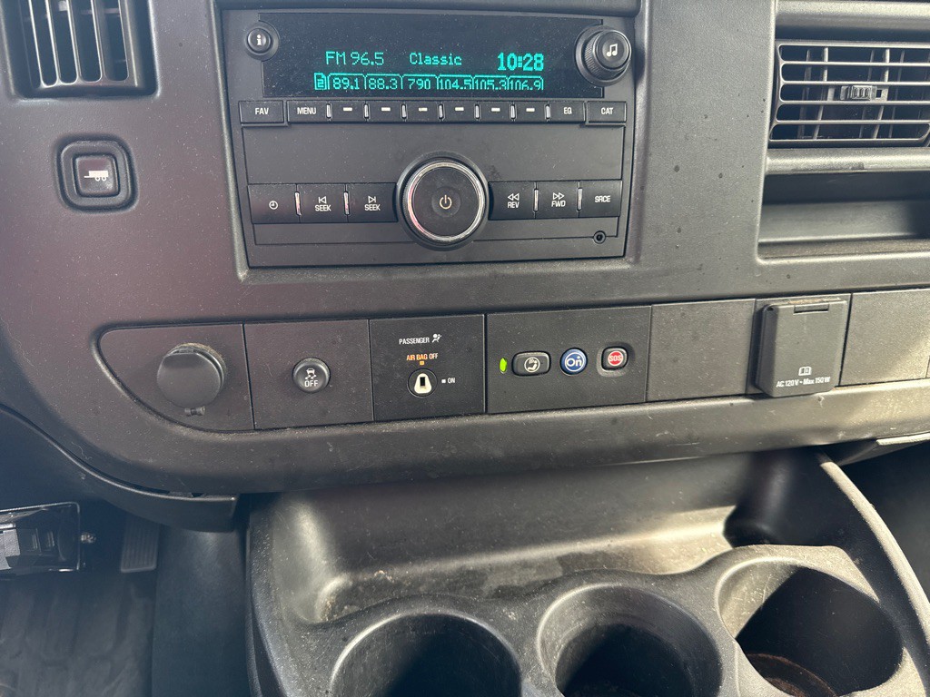 2020 GMC Savana Image 10