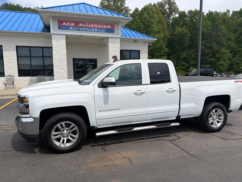 2019 Chevrolet Silverado 1500 Image 2