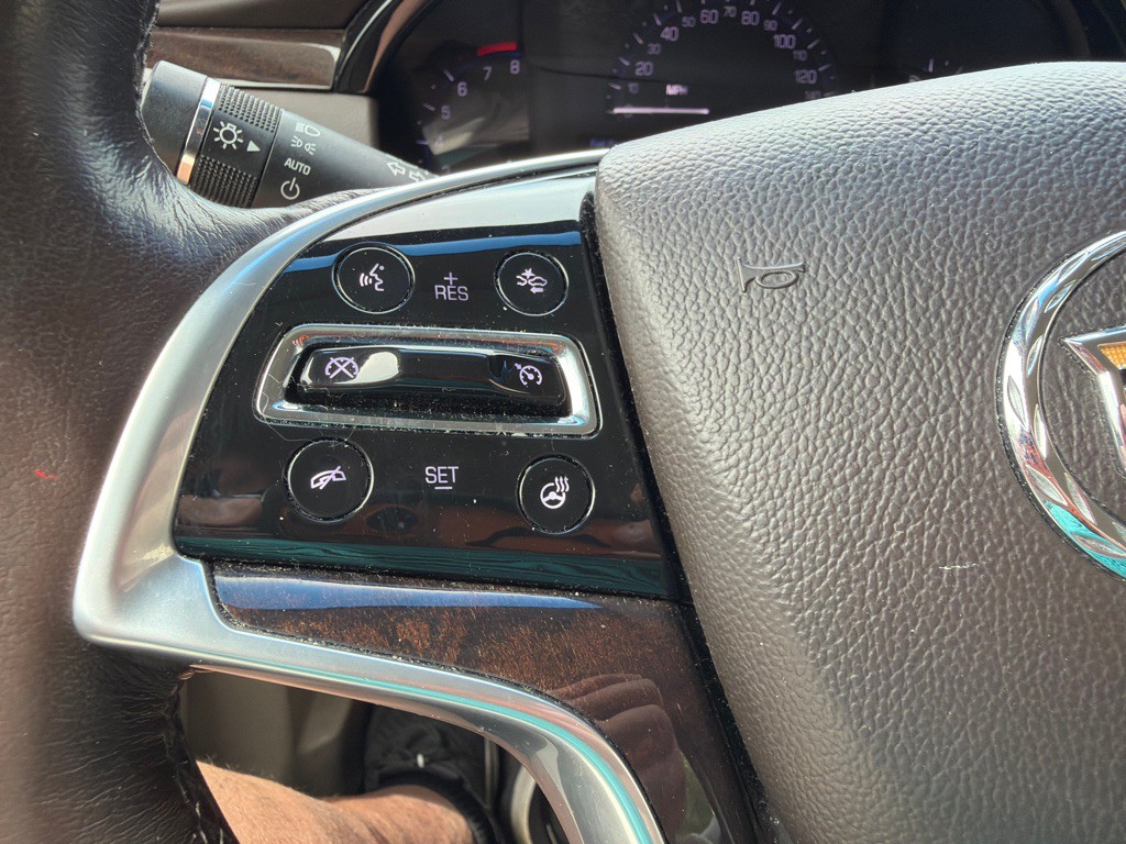 2015 Cadillac XTS Image 16