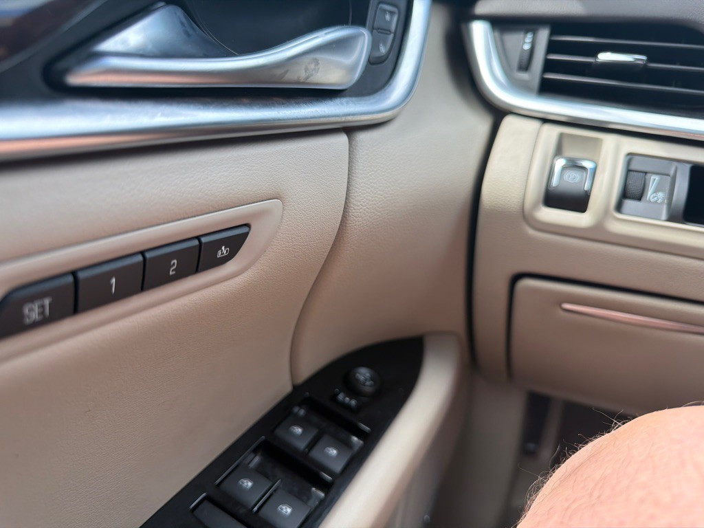 2015 Cadillac XTS Image 17