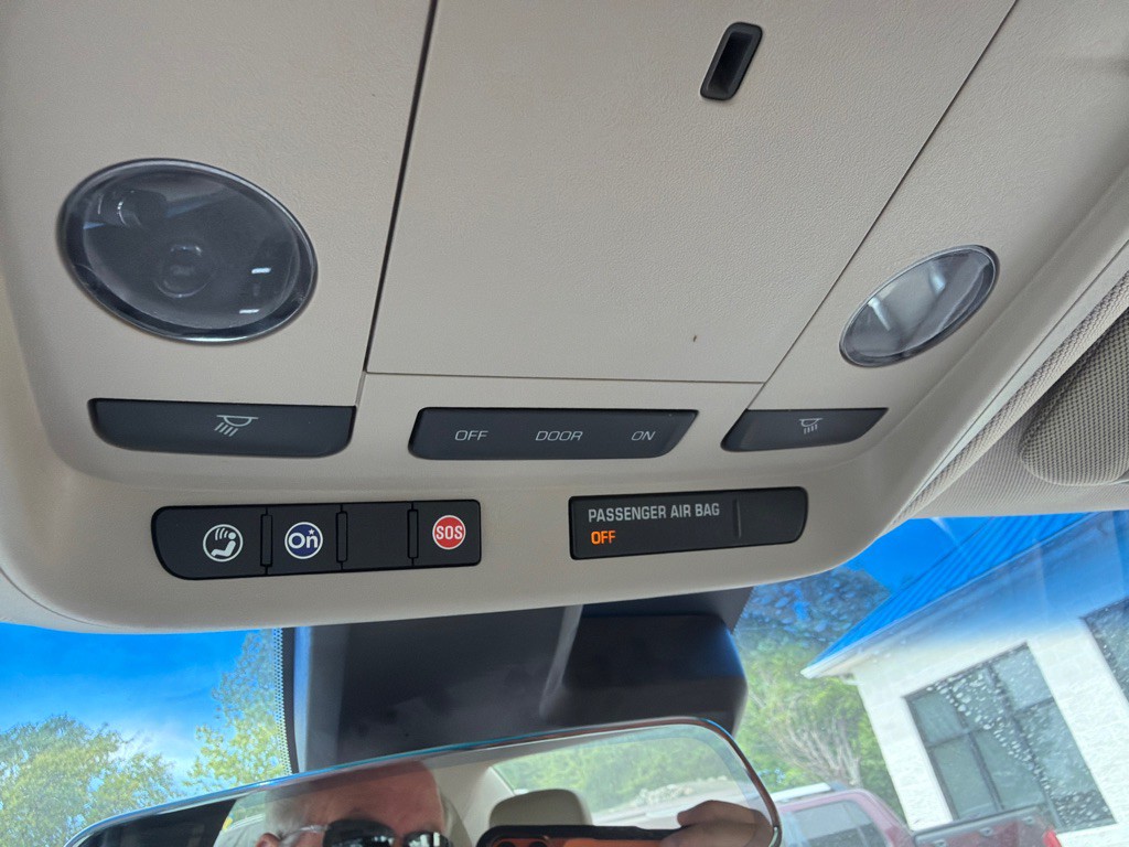 2015 Cadillac XTS Image 18