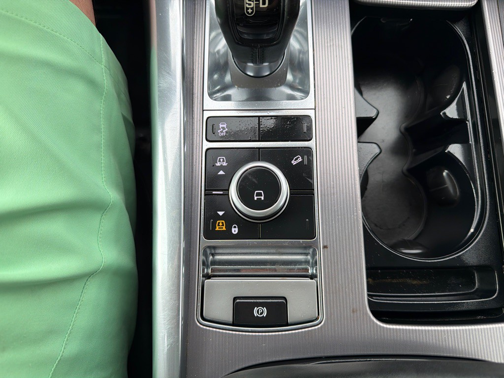 2018 Land Rover Range Rover Sport Image 16