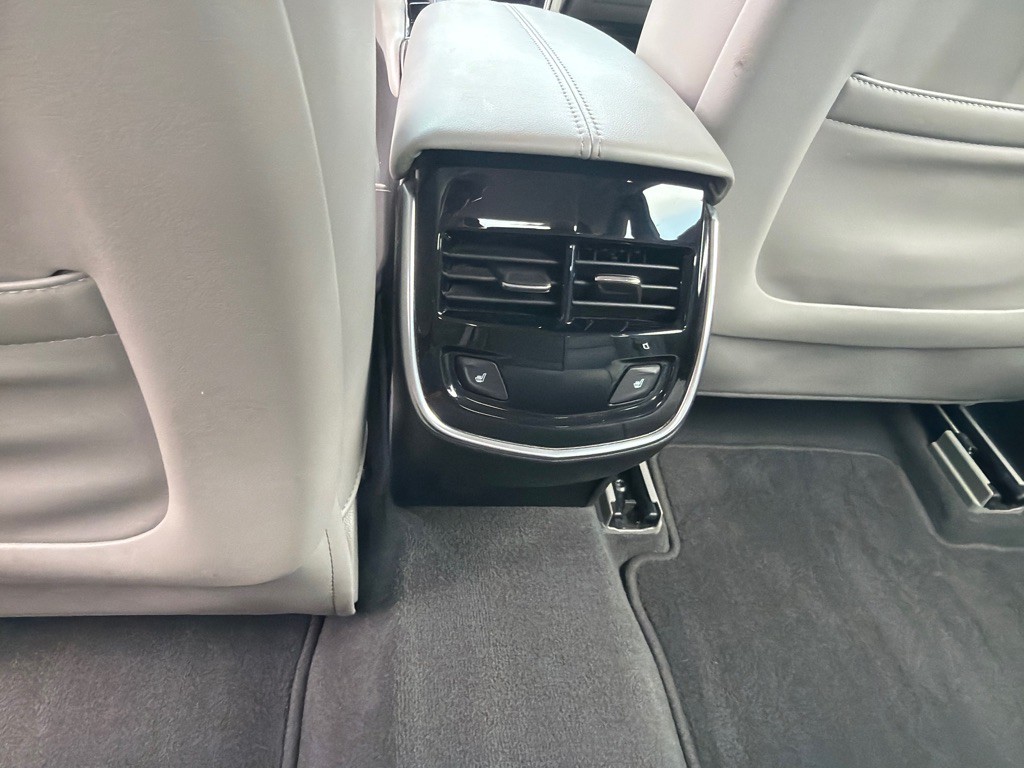 2014 Cadillac XTS Image 9