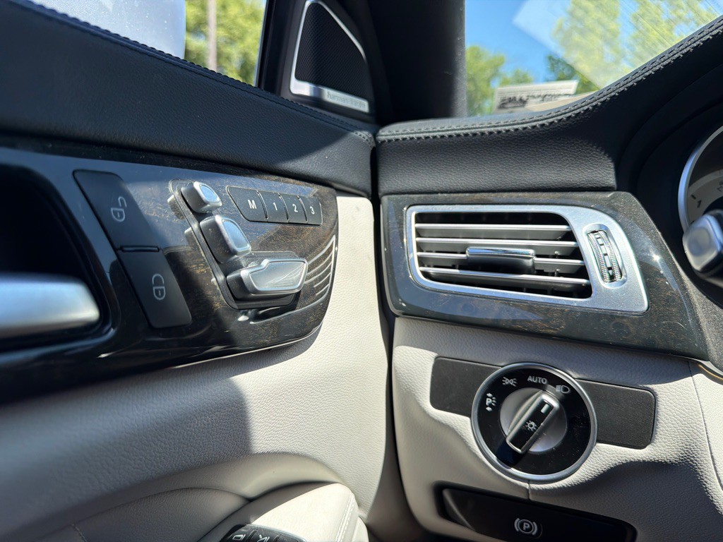 2016 Mercedes-Benz CLS-Class Image 16