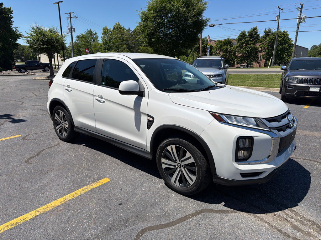 2020 Mitsubishi Outlander Image 4
