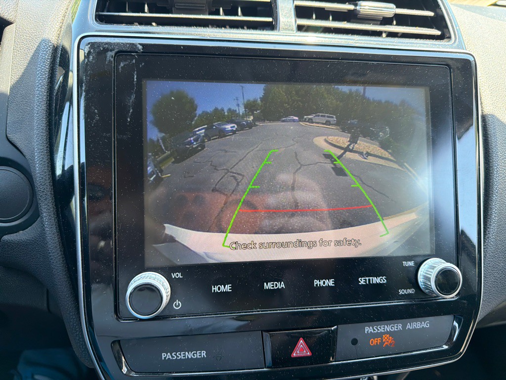 2020 Mitsubishi Outlander Image 11