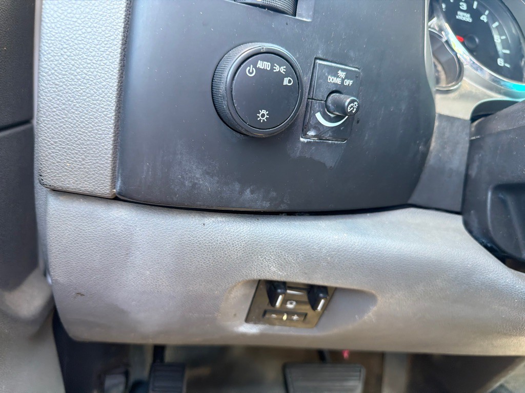 2014 Chevrolet Silverado 1500 Image 8