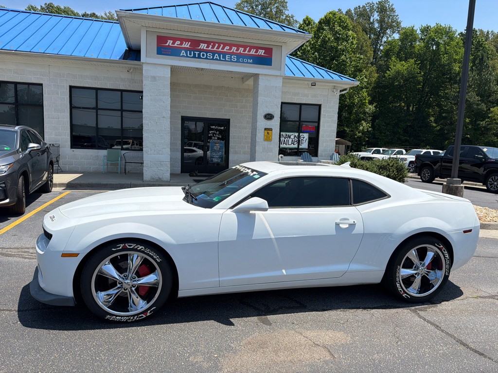 2012 Chevrolet Camaro Image 2