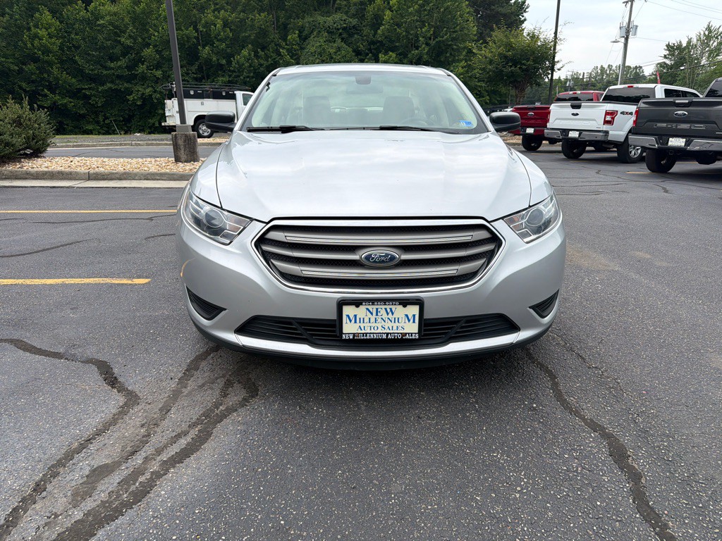 2019 Ford Taurus Image 3