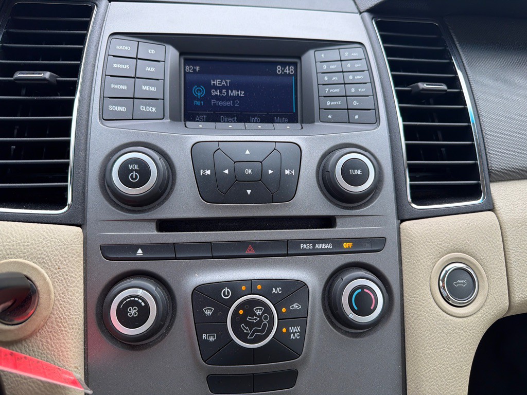 2019 Ford Taurus Image 10