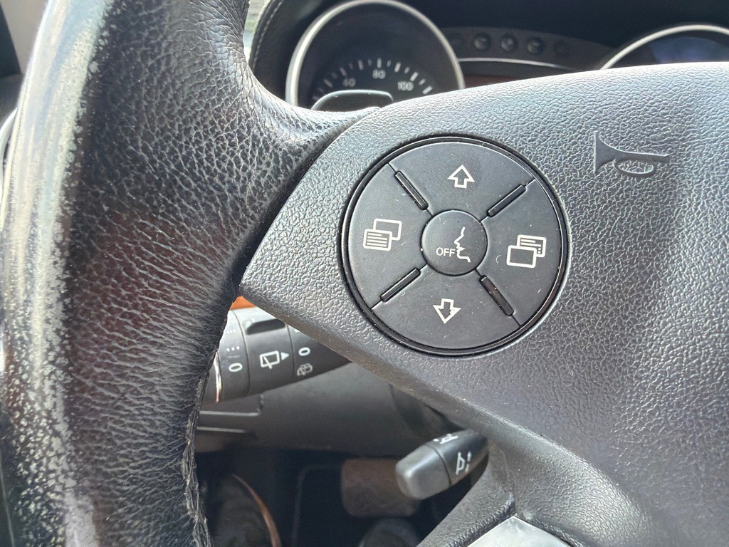 2009 Mercedes-Benz GL-Class Image 14