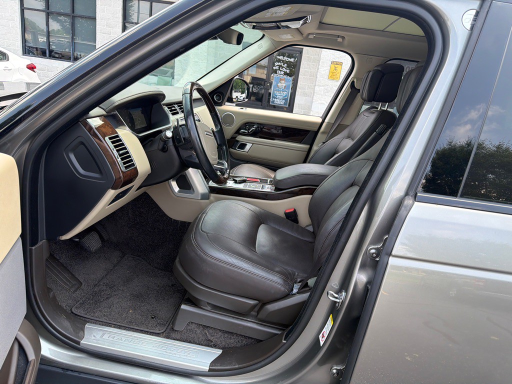 2020 Land Rover Range Rover Image 8
