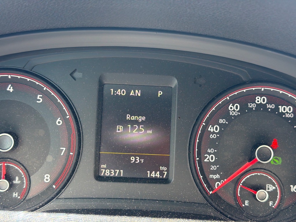 2021 Volkswagen Passat Image 10