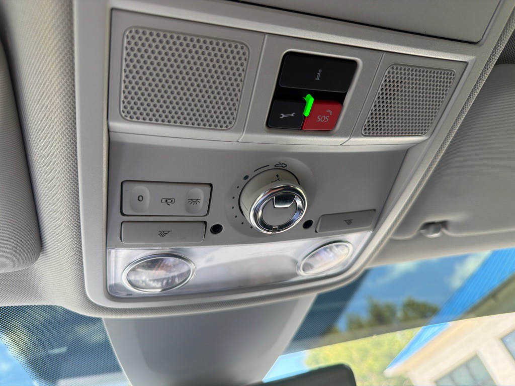 2021 Volkswagen Passat Image 18