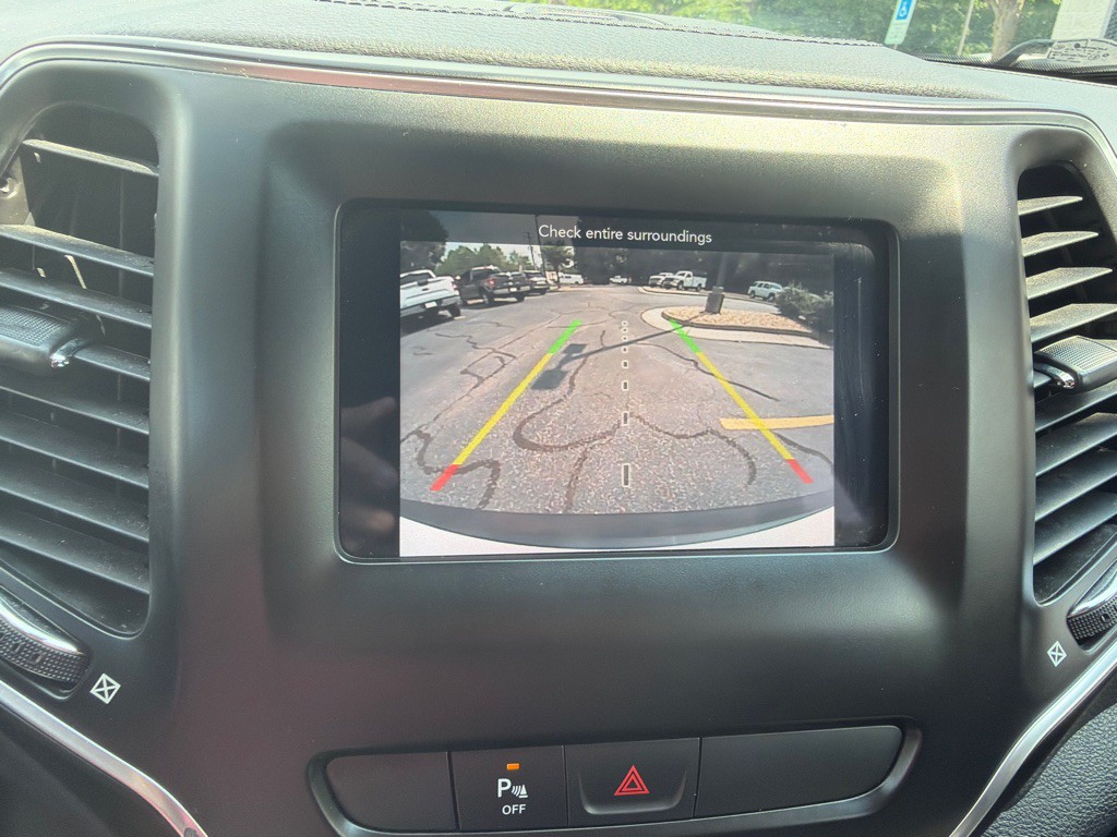 2020 Jeep Cherokee Image 11