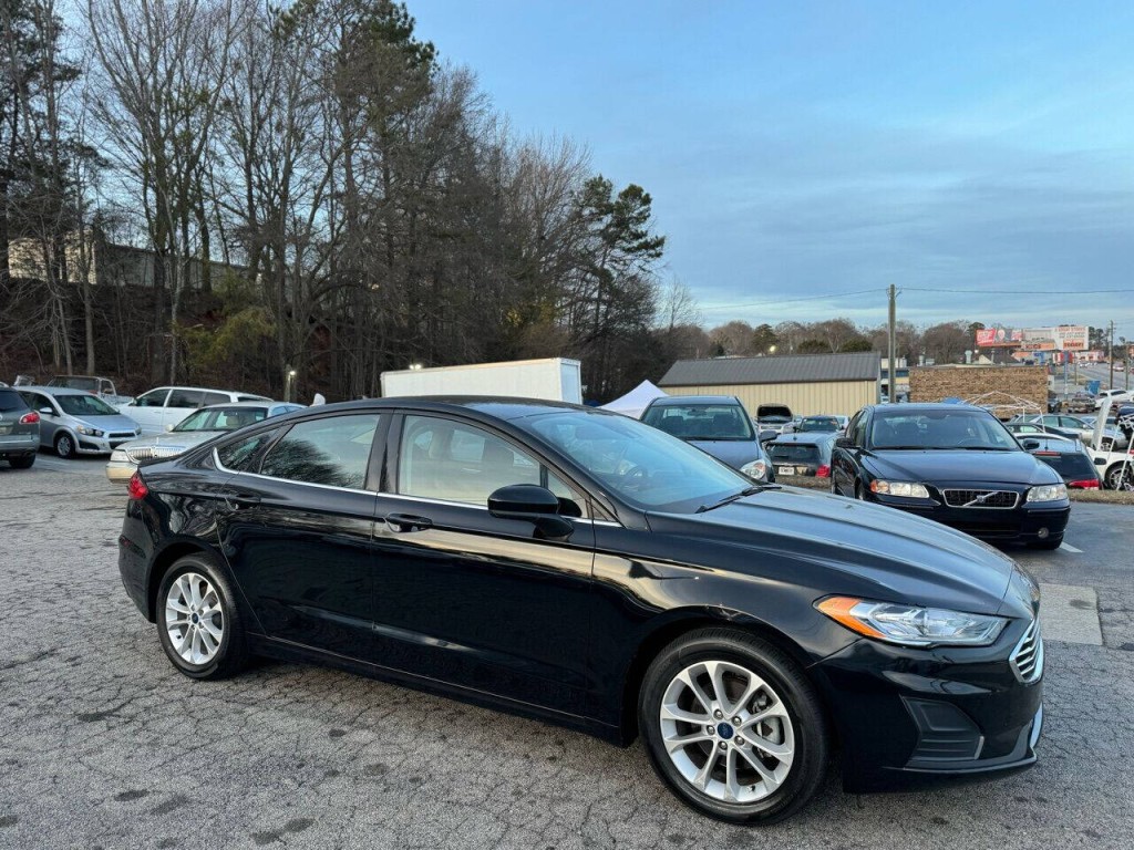 2020 Ford Fusion Image 3