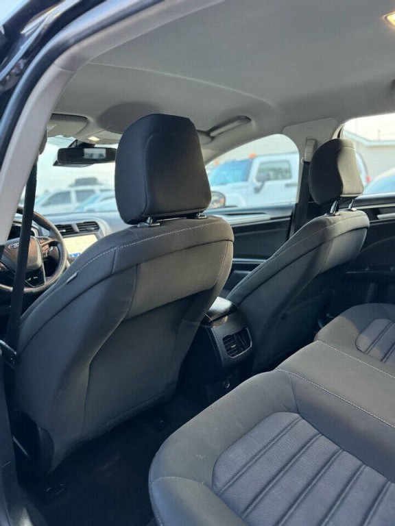 2020 Ford Fusion Image 10