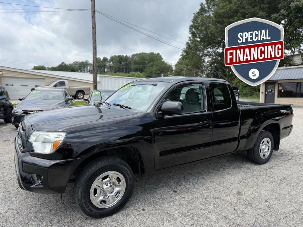 2015 Toyota Tacoma Image 1