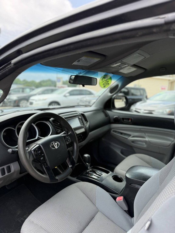 2015 Toyota Tacoma Image 6