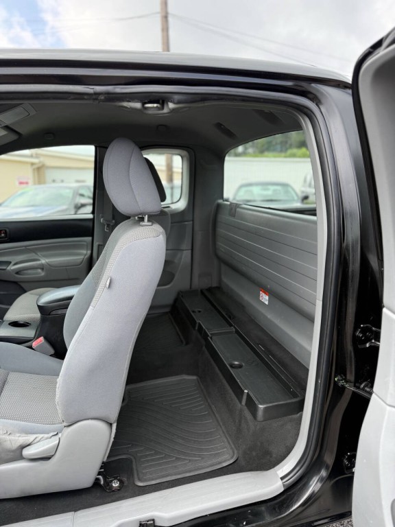 2015 Toyota Tacoma Image 7