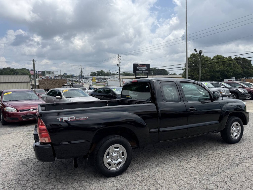2015 Toyota Tacoma Image 12
