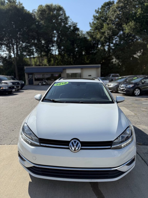 2018 Volkswagen Golf Image 3
