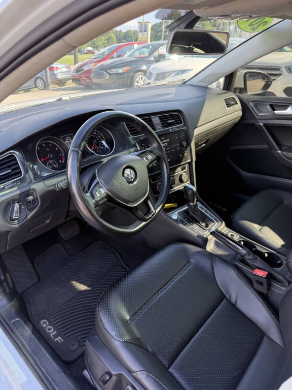 2018 Volkswagen Golf Image 6