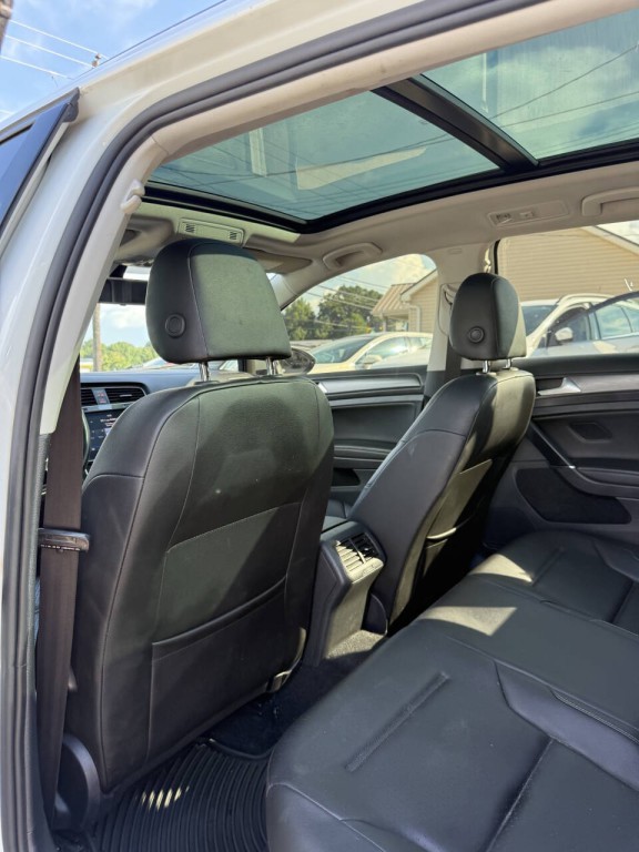 2018 Volkswagen Golf Image 9