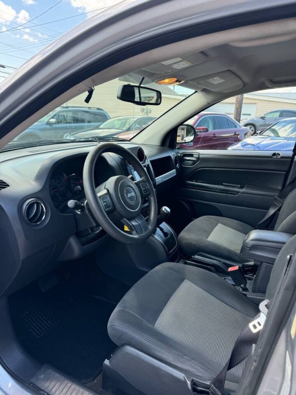 2016 Jeep Compass Image 6