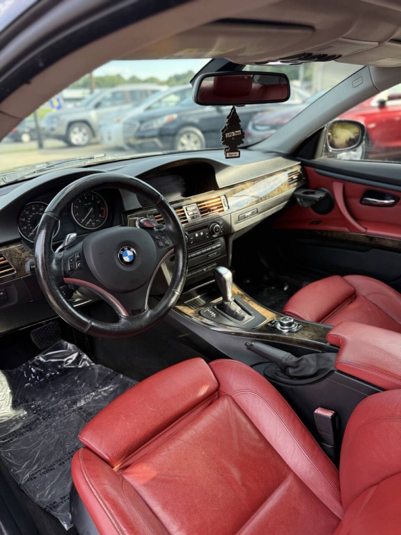 2010 BMW 3 Series Image 5