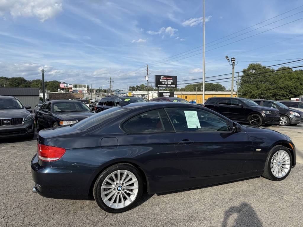 2010 BMW 3 Series Image 9