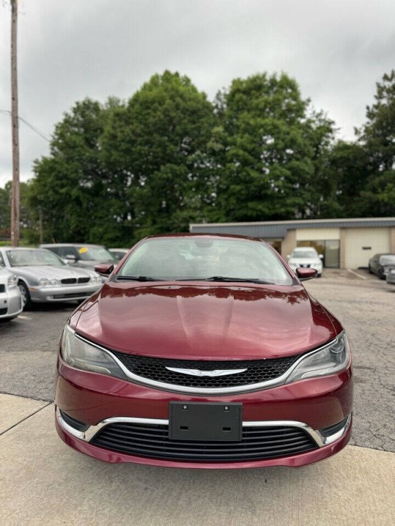 2015 Chrysler 200 Image 3